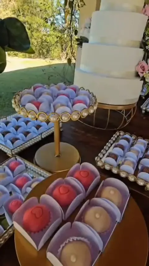 Bem-casados embalados para os convidados do casamento