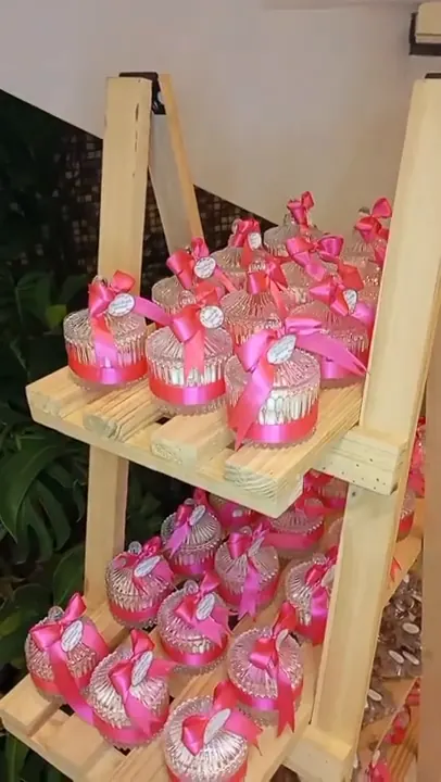 Lembrancinhas em tons de rosa para os convidados